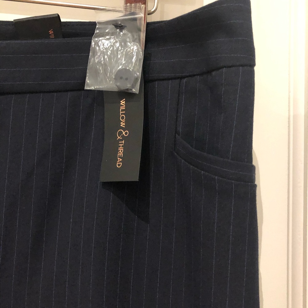 Willow & Thread Navy Striped Pants NWT - Picture 7 of 10